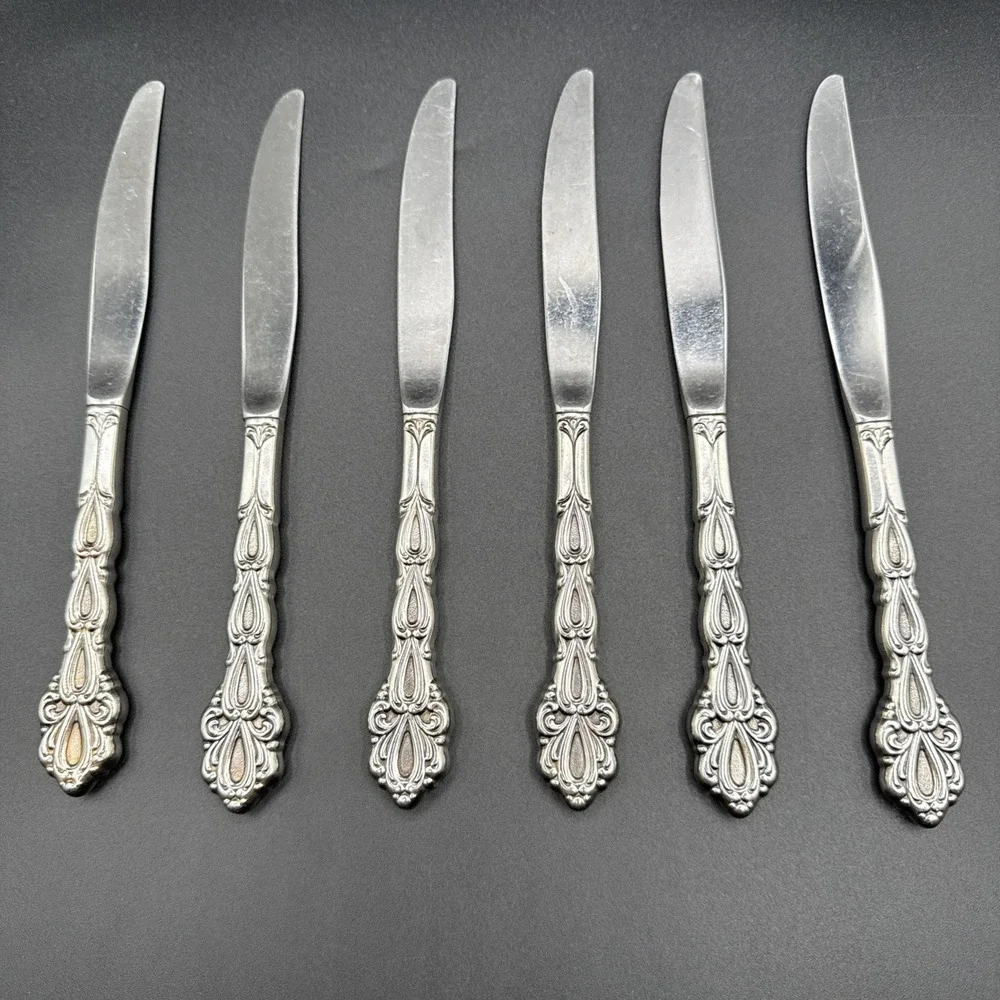 Oneida Chandelier Set of 6 Butter Knives Community Stainless Flatware Butter